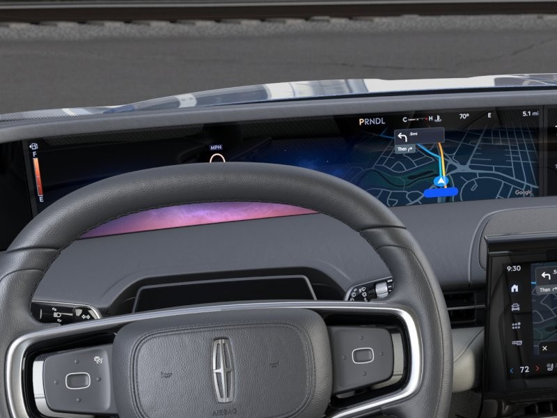 Lincoln Nautilus Vehicle Full-screen Gallery Image 13