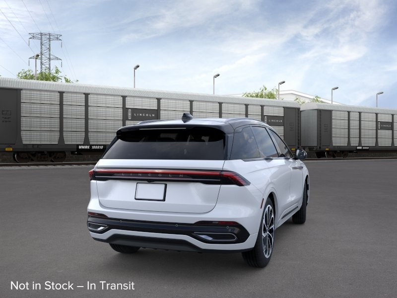 Lincoln Nautilus Vehicle Full-screen Gallery Image 08