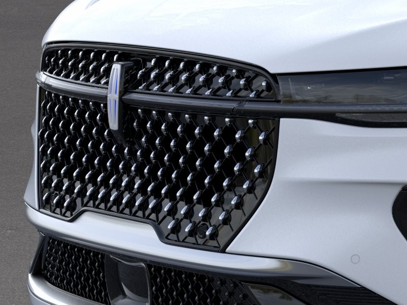 Lincoln Nautilus Vehicle Full-screen Gallery Image 17