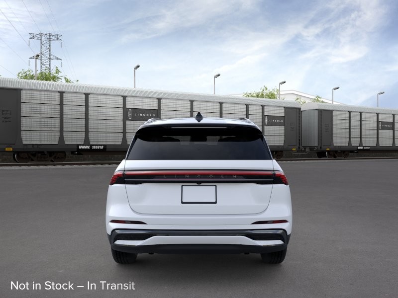 Lincoln Nautilus Vehicle Full-screen Gallery Image 05