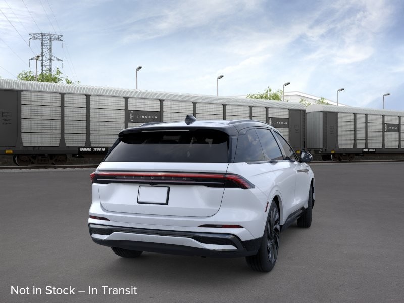 Lincoln Nautilus Vehicle Full-screen Gallery Image 08