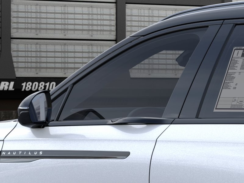 Lincoln Nautilus Vehicle Full-screen Gallery Image 20