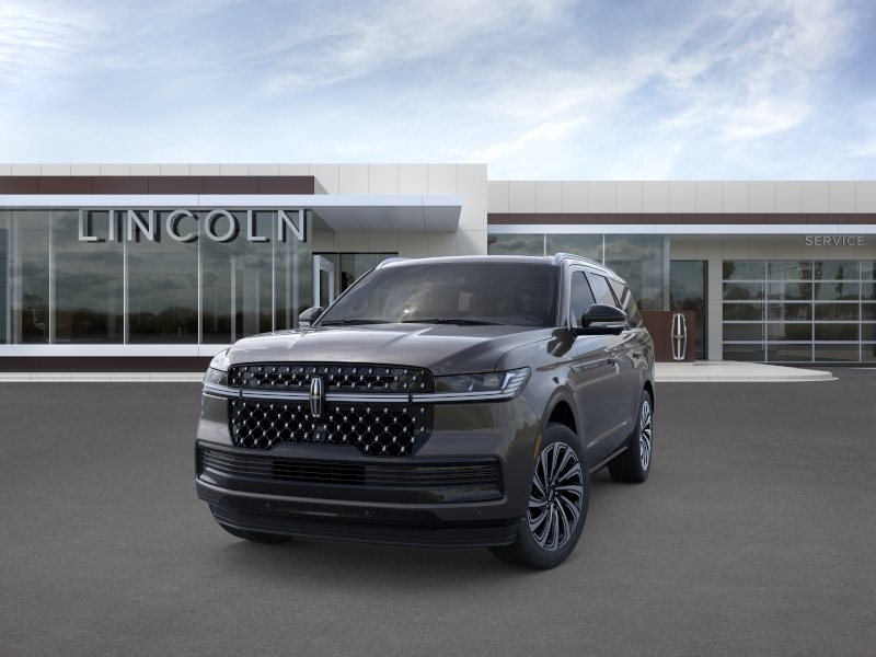 Lincoln Navigator Vehicle Full-screen Gallery Image 02