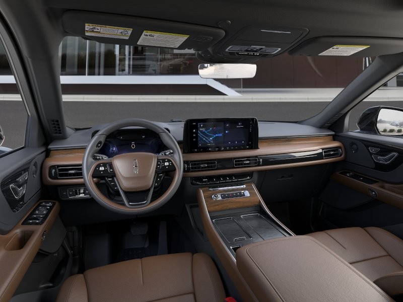 Lincoln Aviator Vehicle Full-screen Gallery Image 09