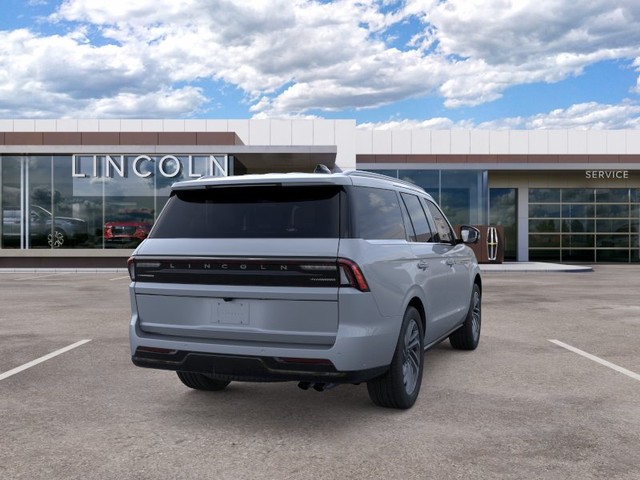 2026 Lincoln Navigator Reserve thumbnail image 08