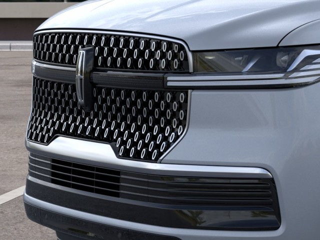 2026 Lincoln Navigator Reserve thumbnail image 17