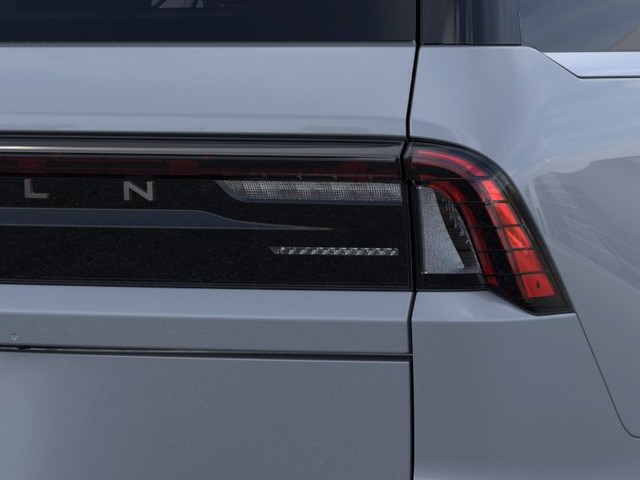 2026 Lincoln Navigator Reserve thumbnail image 21