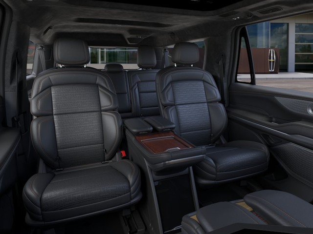 2026 Lincoln Navigator L Black Label thumbnail image 11