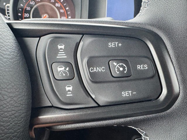 2025 Jeep Wrangler Rubicon X thumbnail image 19