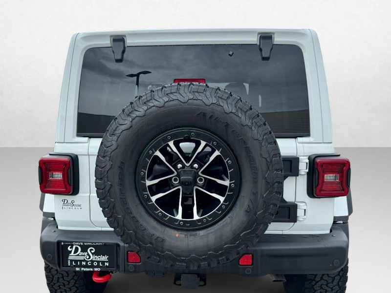Jeep Wrangler Vehicle Full-screen Gallery Image 06