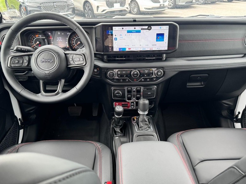 Jeep Wrangler Vehicle Full-screen Gallery Image 09
