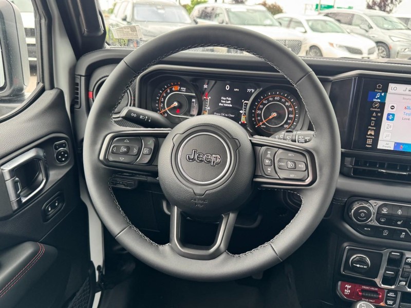 Jeep Wrangler Vehicle Full-screen Gallery Image 10