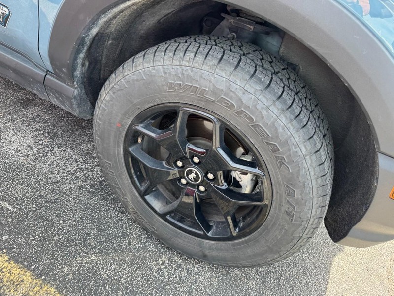 Ford Bronco Sport Vehicle Full-screen Gallery Image 04