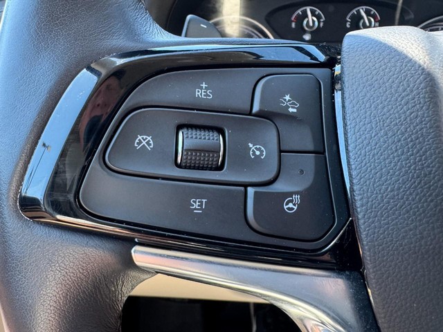 2023 Buick Enclave Essence thumbnail image 18