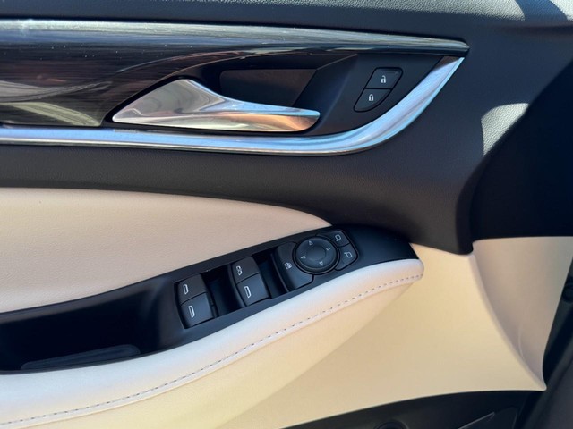 2023 Buick Enclave Essence thumbnail image 25