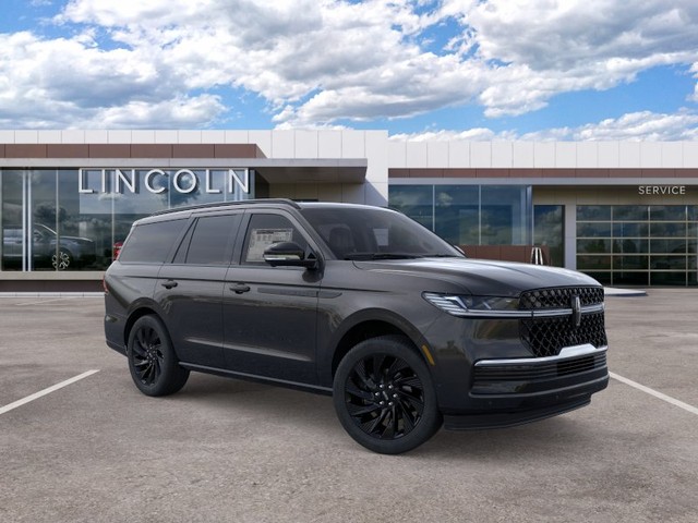 2026 Lincoln Navigator Reserve thumbnail image 07