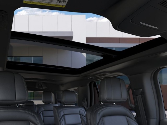 2026 Lincoln Navigator Reserve thumbnail image 22