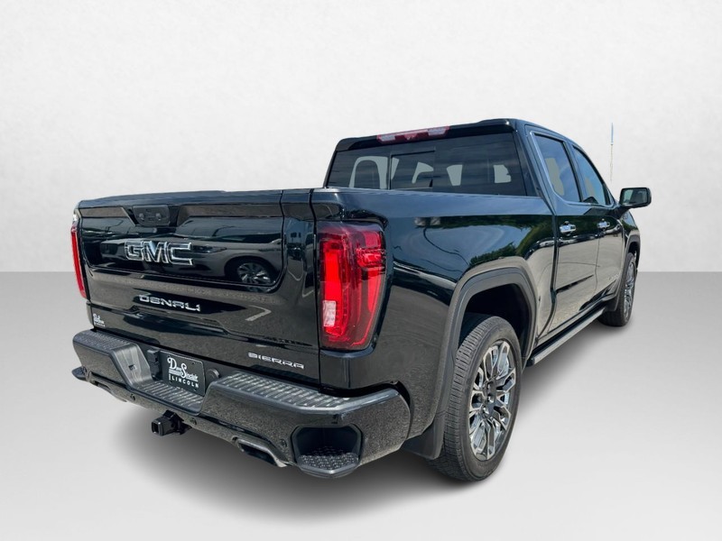 GMC Sierra 1500 Vehicle Full-screen Gallery Image 05