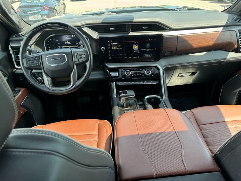 GMC Sierra 1500 Vehicle Full-screen Gallery Image 09