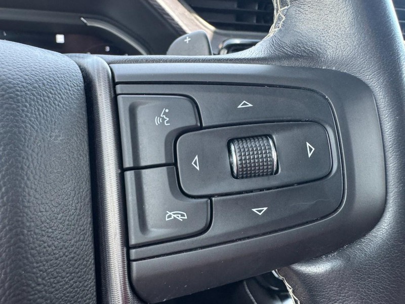 GMC Sierra 1500 Vehicle Full-screen Gallery Image 19