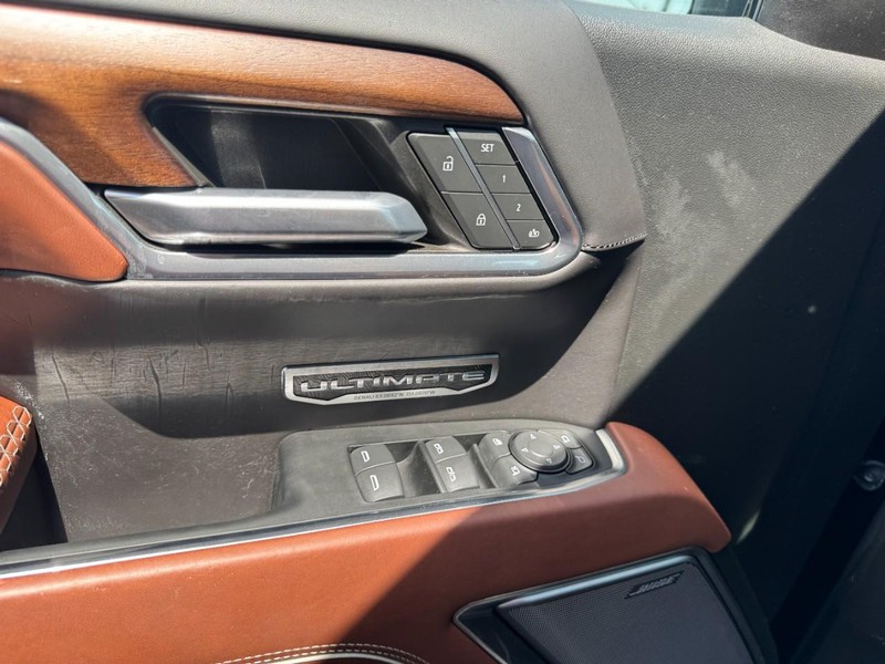 GMC Sierra 1500 Vehicle Full-screen Gallery Image 25