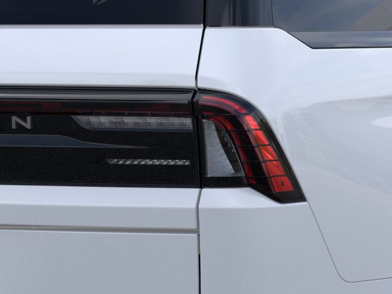 Lincoln Navigator L Vehicle Full-screen Gallery Image 21