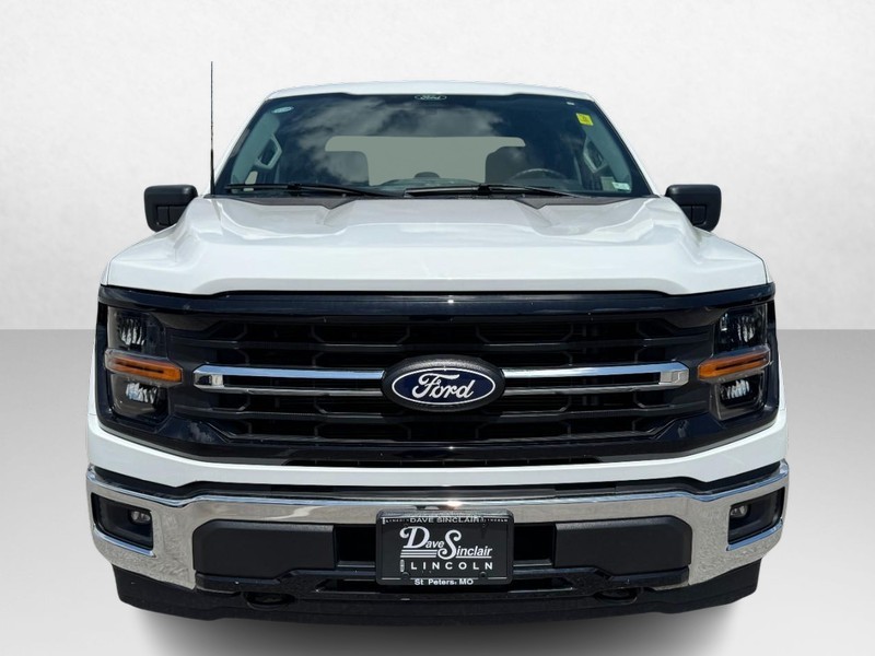 Ford F-150 Vehicle Full-screen Gallery Image 02