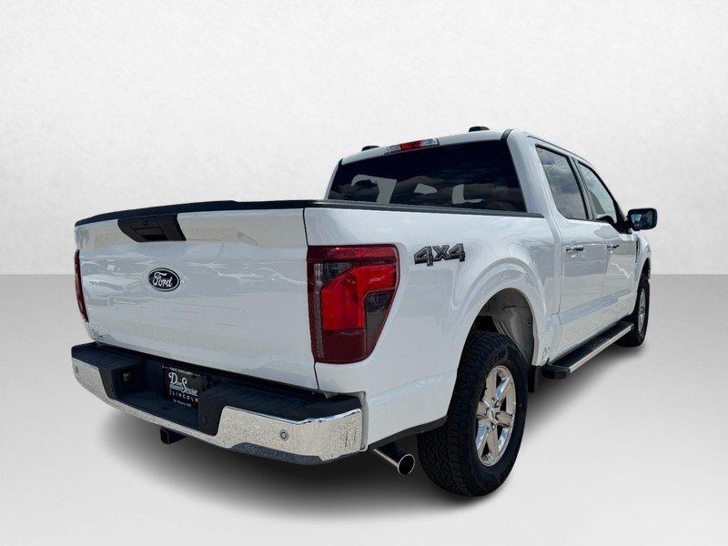 Ford F-150 Vehicle Full-screen Gallery Image 05