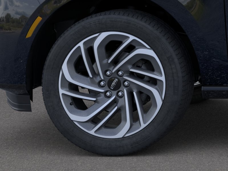 Lincoln Navigator L Vehicle Full-screen Gallery Image 19