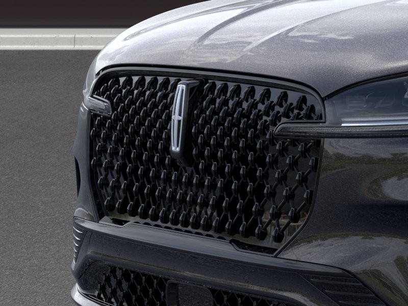 Lincoln Aviator Vehicle Full-screen Gallery Image 17