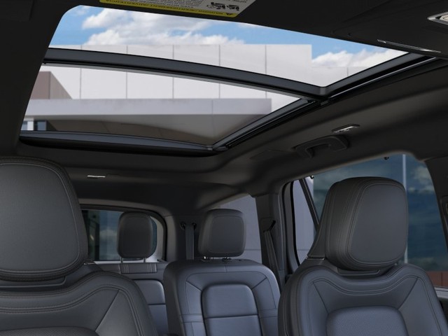2025 Lincoln Aviator Reserve thumbnail image 22