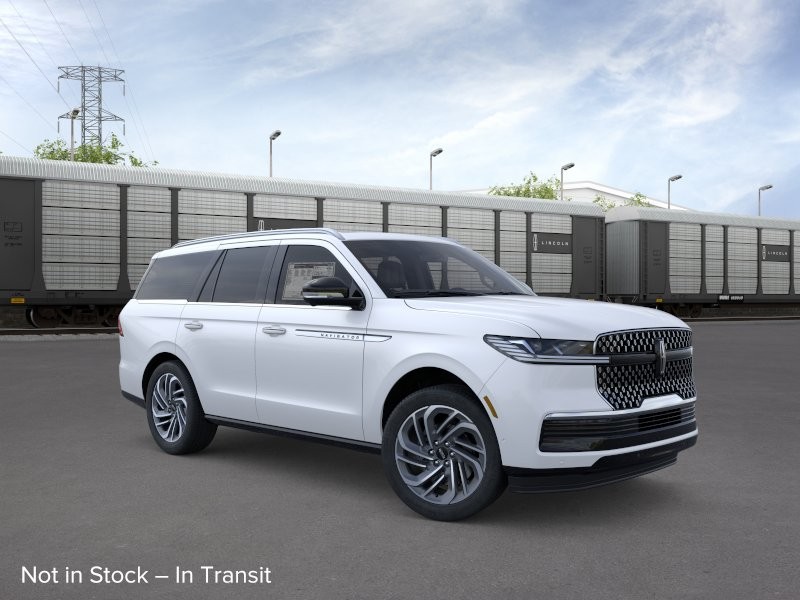 Lincoln Navigator Vehicle Full-screen Gallery Image 07