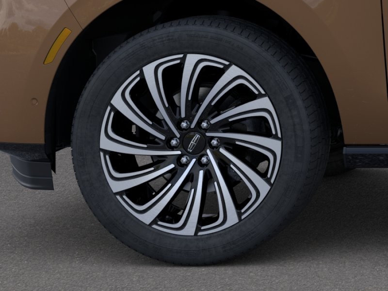 Lincoln Navigator Vehicle Full-screen Gallery Image 19