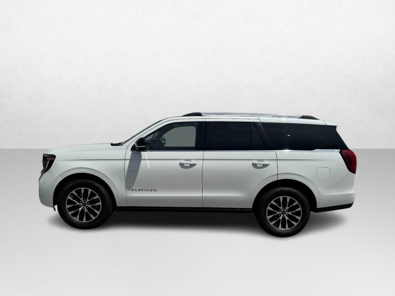 Ford Expedition Vehicle Full-screen Gallery Image 08