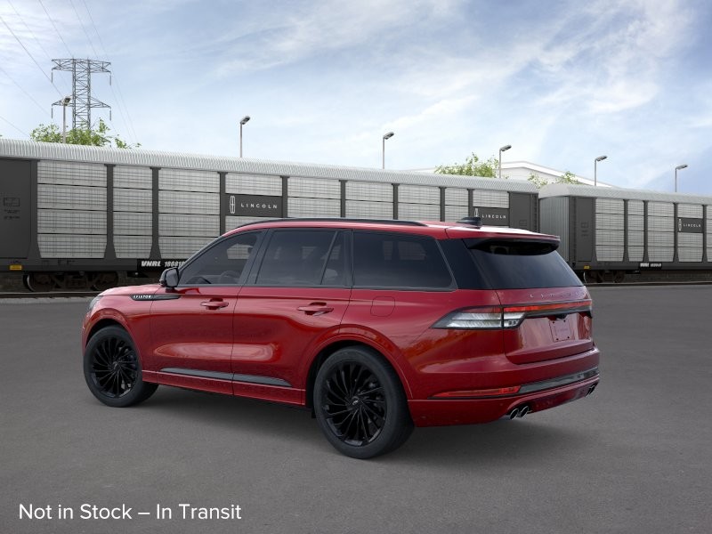 Lincoln Aviator Vehicle Full-screen Gallery Image 04