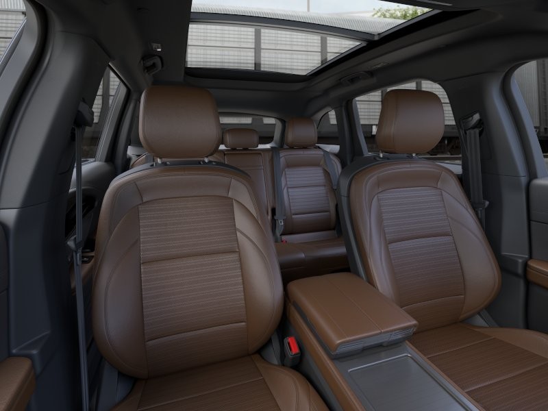 Lincoln Nautilus Vehicle Full-screen Gallery Image 10