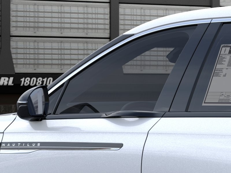 Lincoln Nautilus Vehicle Full-screen Gallery Image 20