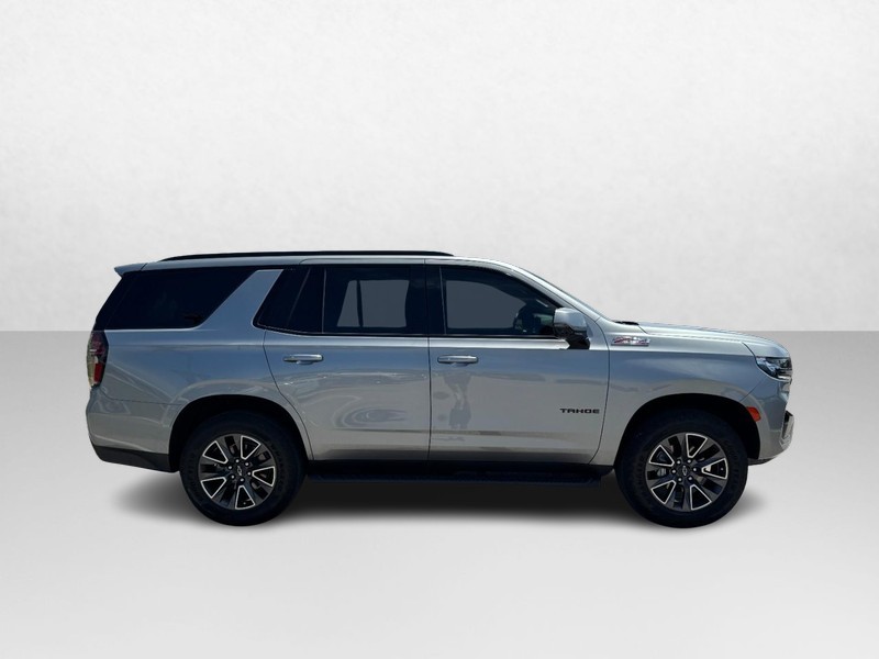 Chevrolet Tahoe Vehicle Full-screen Gallery Image 04