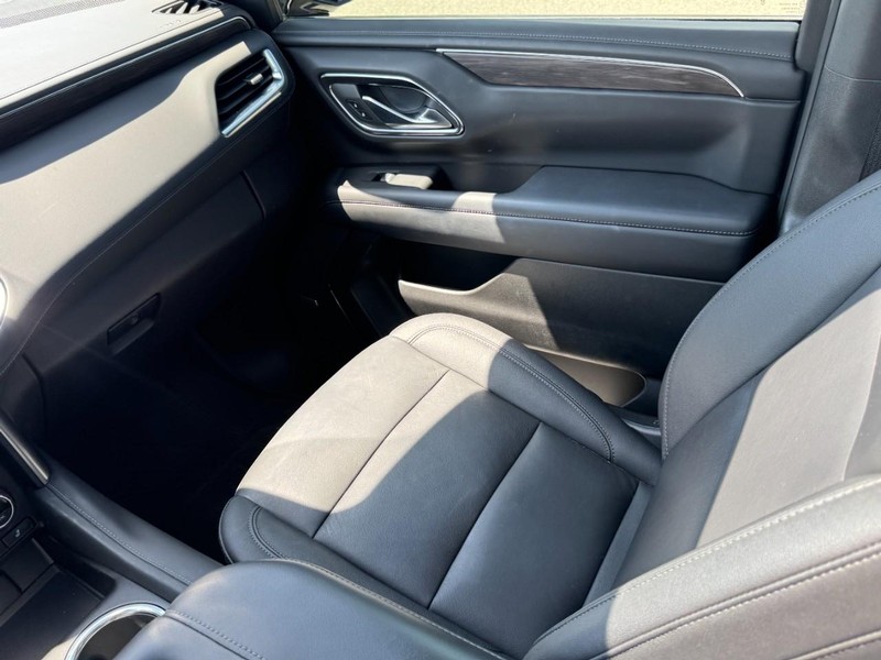 Chevrolet Tahoe Vehicle Full-screen Gallery Image 11
