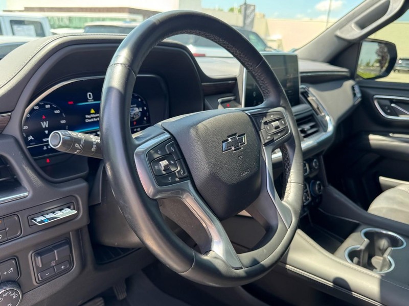Chevrolet Tahoe Vehicle Full-screen Gallery Image 15