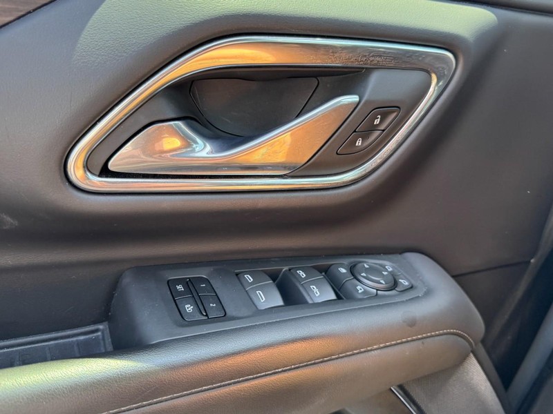 Chevrolet Tahoe Vehicle Full-screen Gallery Image 25