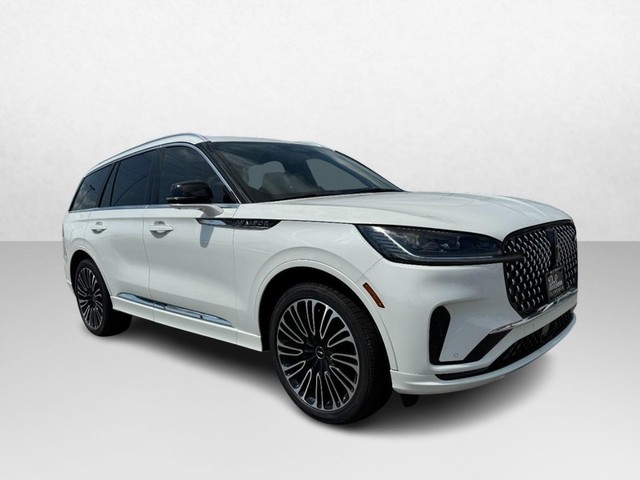 2026 Lincoln Aviator Black Label thumbnail image 03
