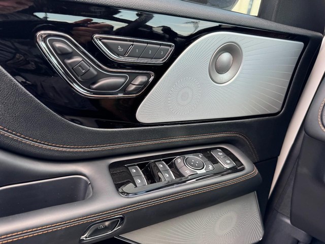 2026 Lincoln Aviator Black Label thumbnail image 25