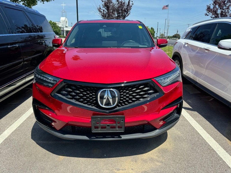 Acura RDX Vehicle Full-screen Gallery Image 02