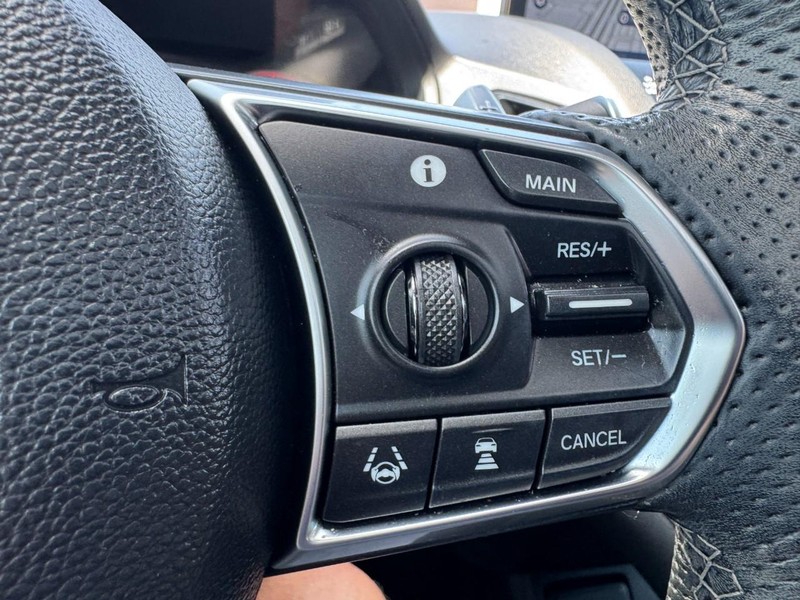 Acura RDX Vehicle Full-screen Gallery Image 19