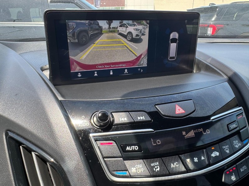 Acura RDX Vehicle Full-screen Gallery Image 24