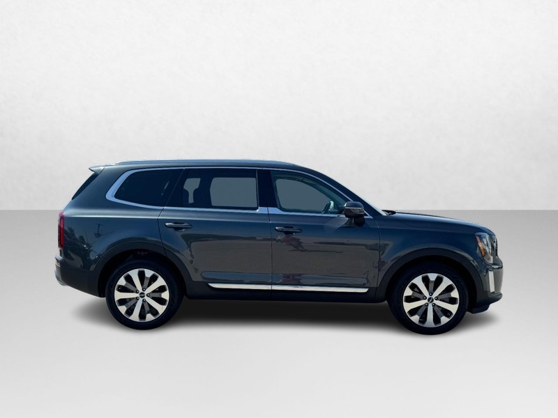 Kia Telluride Vehicle Full-screen Gallery Image 04