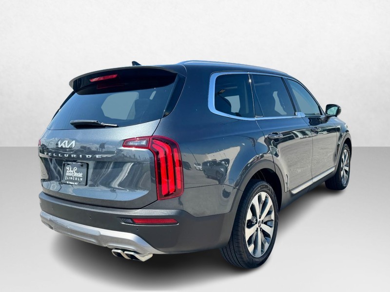 Kia Telluride Vehicle Full-screen Gallery Image 05