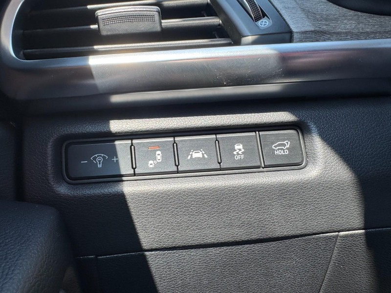 Kia Telluride Vehicle Full-screen Gallery Image 22