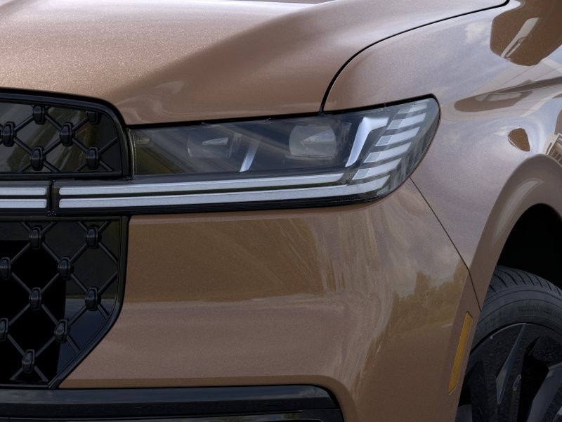Lincoln Navigator Vehicle Full-screen Gallery Image 18